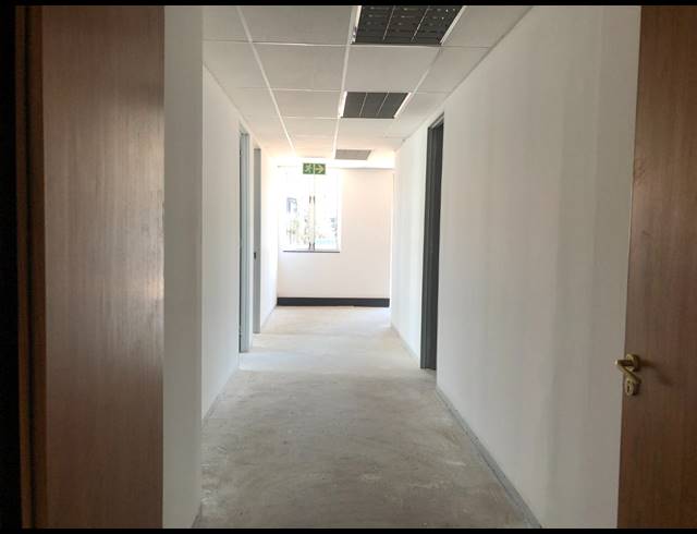 310M² OFFICE TO LET IN ILLOVO